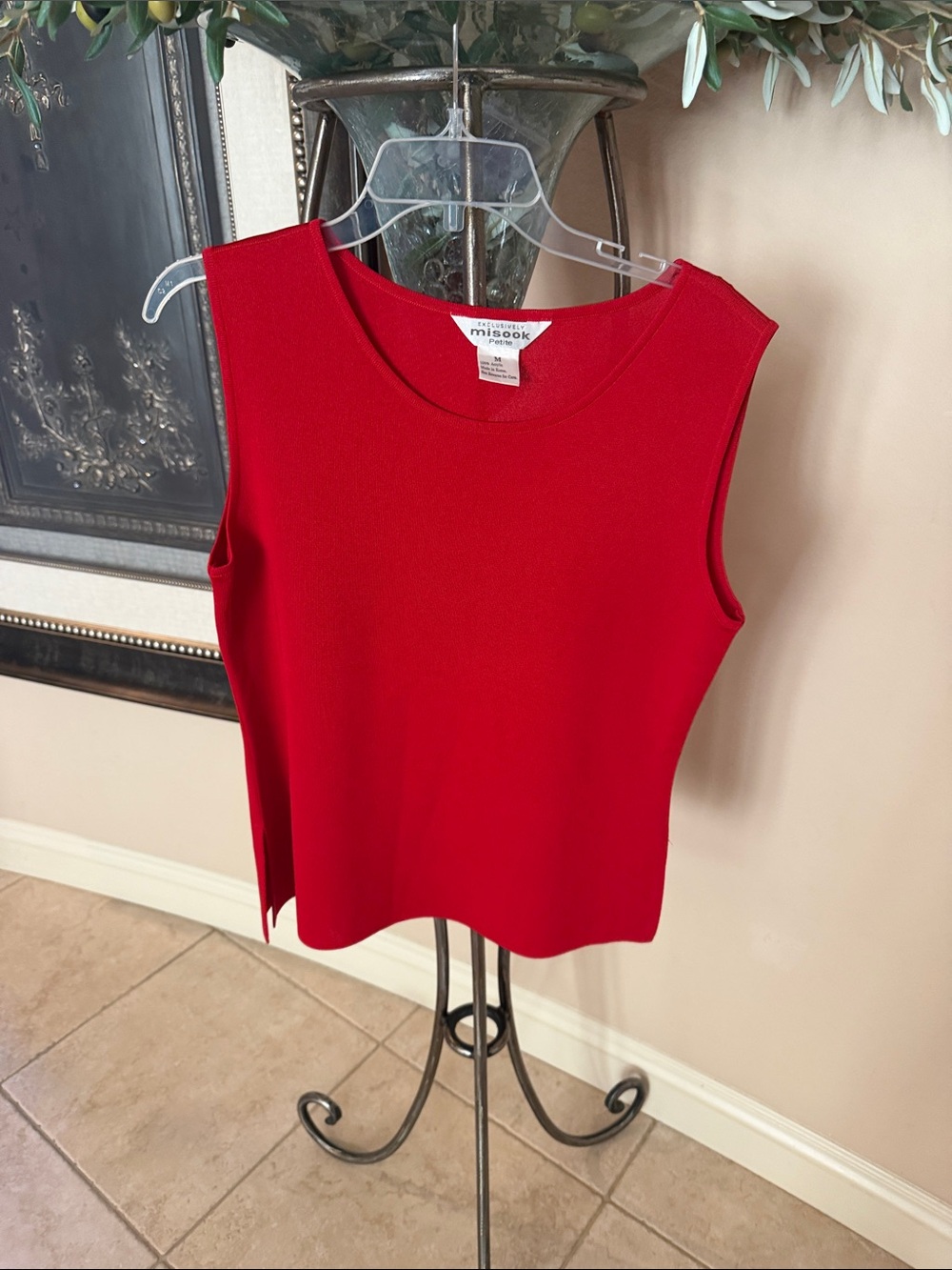 Misook Vibrant Red Sleeveless Knit Tank